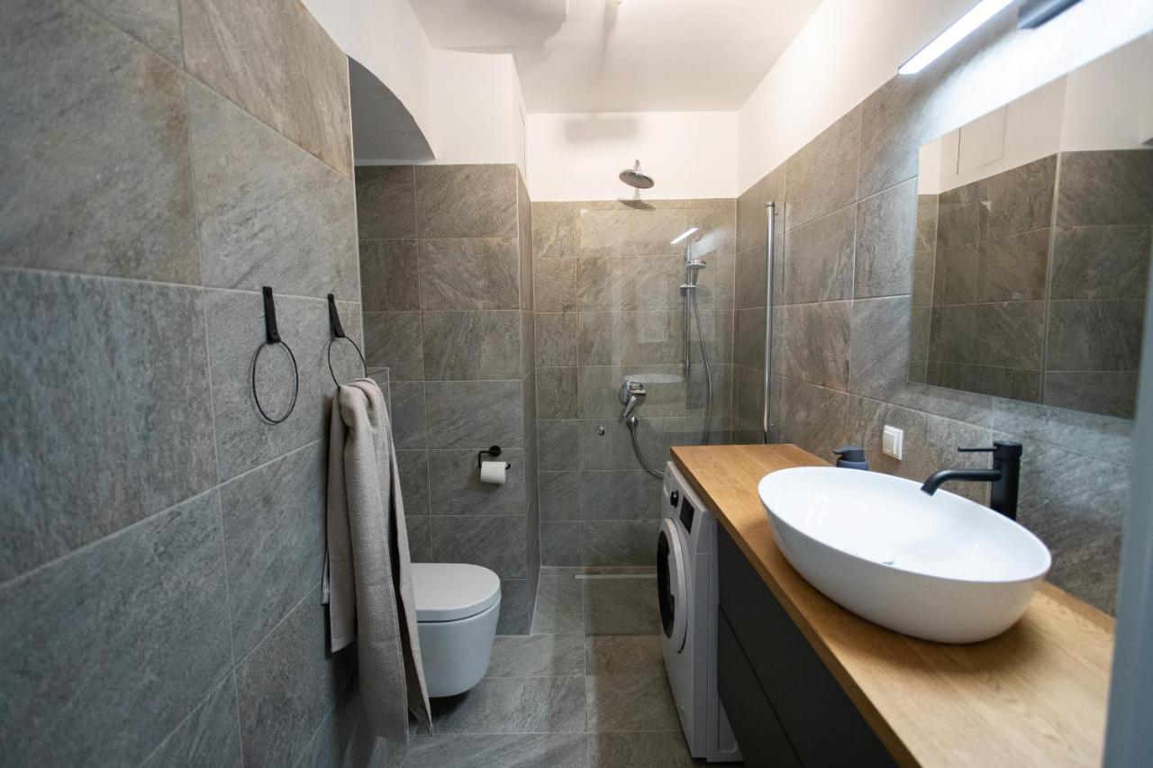 Stilvolle Wohnung Mit Ruhig Gelegenem Balkon Vídeň Exteriér fotografie